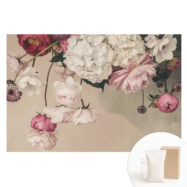 Tapet nețesut cu flori delicate într-o compoziție romantică