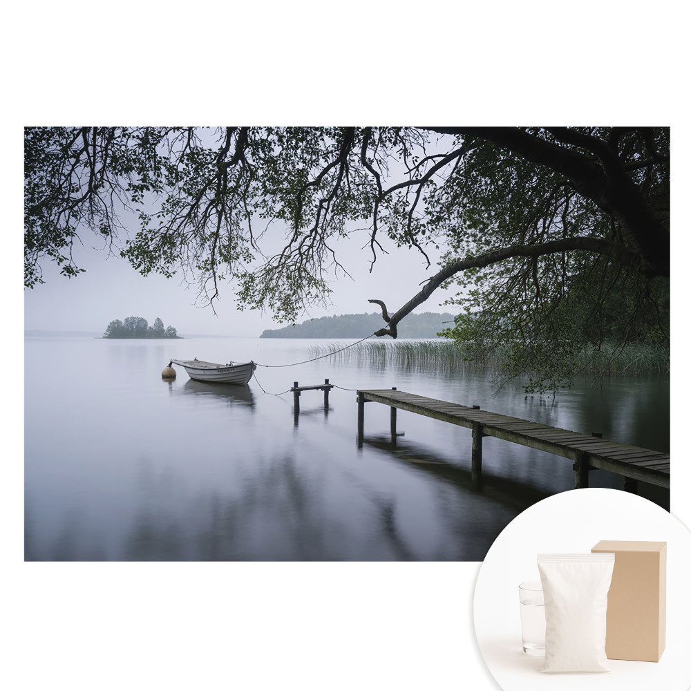 Fototapet cu imprimeu pe material nețesut Relaxare lângă lac în liniștea naturii