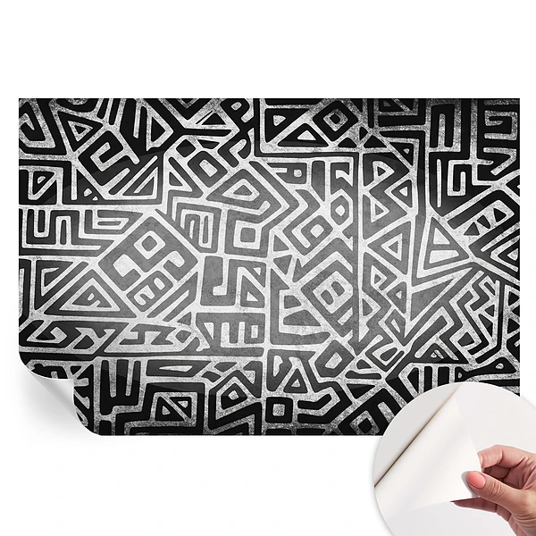 Tapet autoadeziv pentru camera de zi cu model labirint geometric