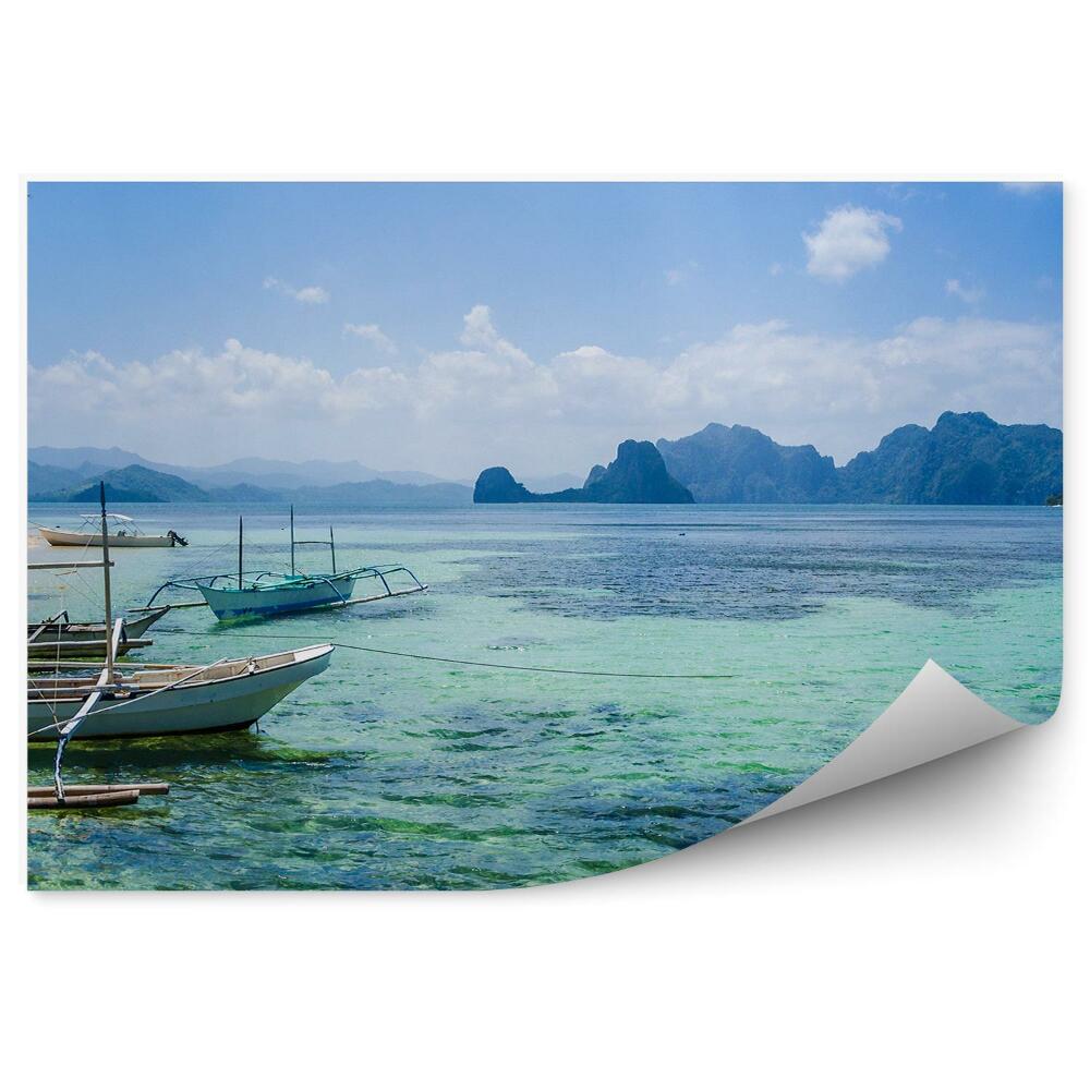 Fototapet vintage Bărci Cu Apă Limpede Palmieri Plajă Cu Nisip