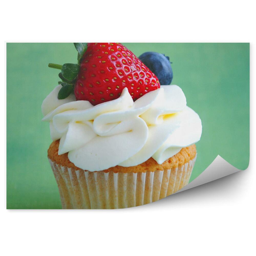 Decor fototapet Cupcake cu frisca, fructe, capsuni, afine