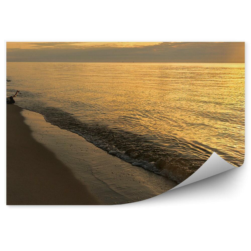 Fototapet perete Urme Portocalii De Lumina Soarelui Pe Nisip