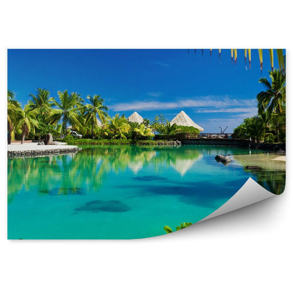 Decor fototapet Un Centru De Recreere Printre Vegetația Tropicală