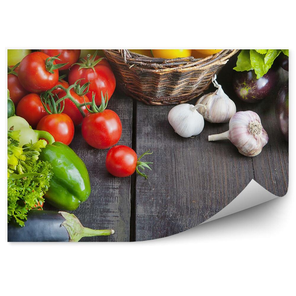 Fototapet vintage Compoziție legume proaspăt sănătos coș lemn