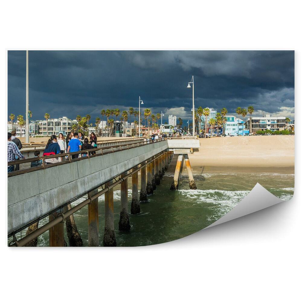 Fototapet pentru perete Pier Plajă Ocean Zgârie-Nori Palmieri Oameni Nori Întunecați