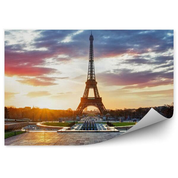 Fototapet perete Orașul Paris Turnul Eiffel cer acoperit de nori și colorat