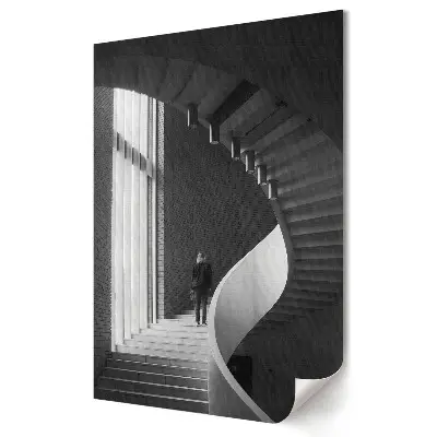 Poster decorativ cu design monocrom reprezentând o scară în spirală
