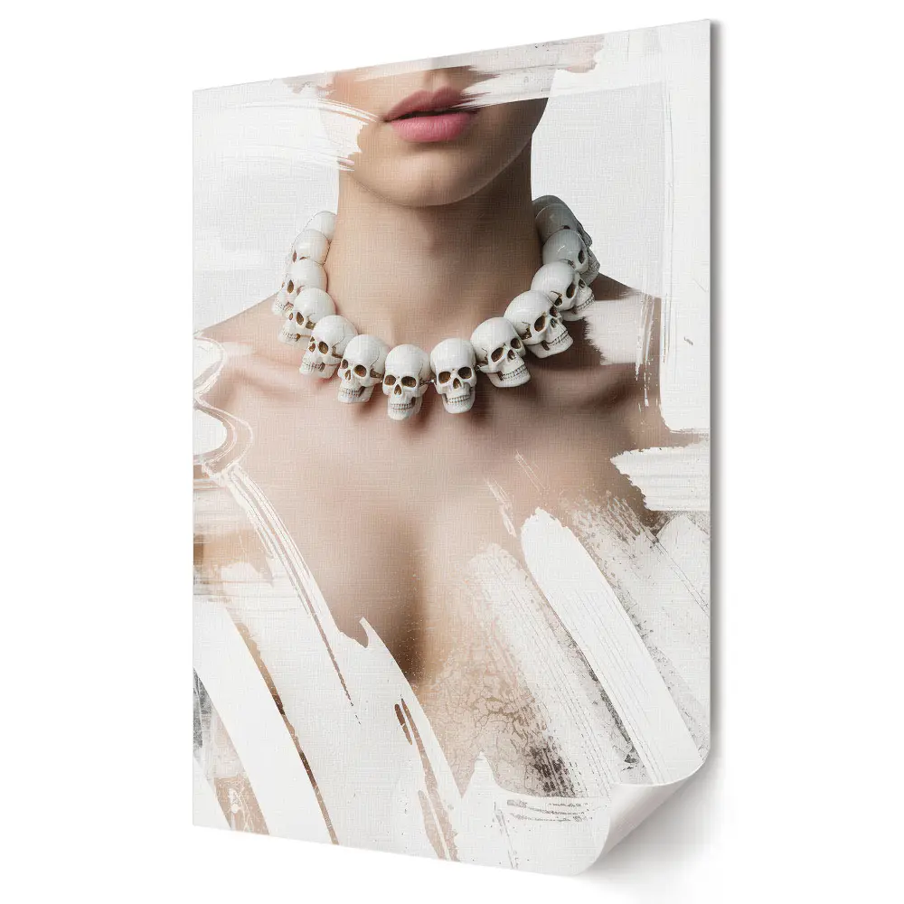 Tablou canvas cu grafică murală reprezentând un colier elegant cu craniu macabru