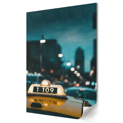 Poster decorativ Oraș noaptea cu taxi în strălucire