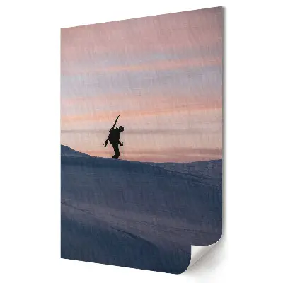 Tablou canvas cu grafică murală reprezentând un schior în strălucirea apusului