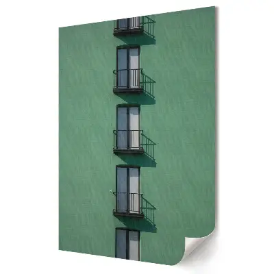 Poster de perete cu fațadă verde și balcoane verticale
