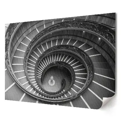 Poster monocrom cu scară în spirală pentru living