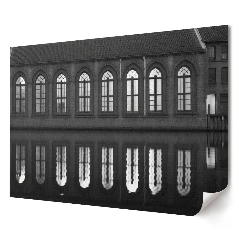 Tablou canvas modern cu design de reflecții arhitecturale alb-negru