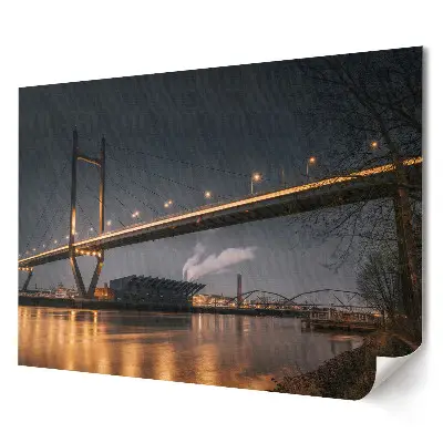 Poster de perete elegant cu un pod în peisajul urban nocturn