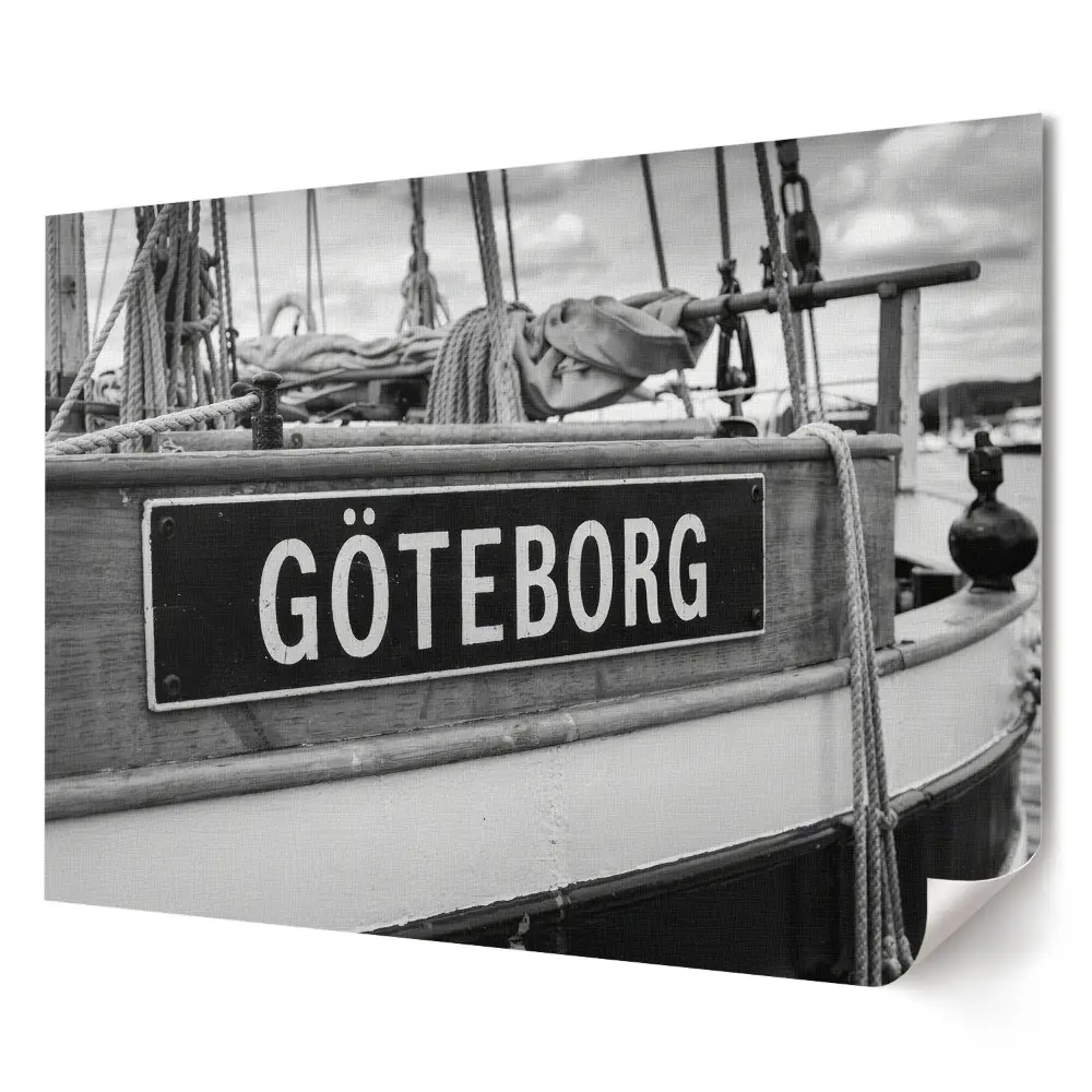 Poster elegant cu navă în portul Göteborg