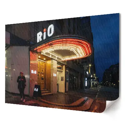 Tablou canvas modern Farmecul neon al cinematografului nocturn din Rio