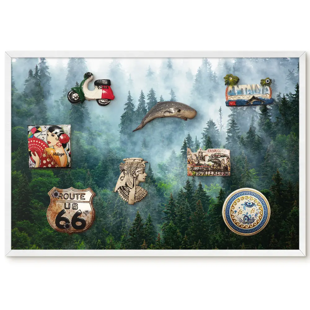 Tablă magnetică de perete cu imprimeu pădure deasă în ceață