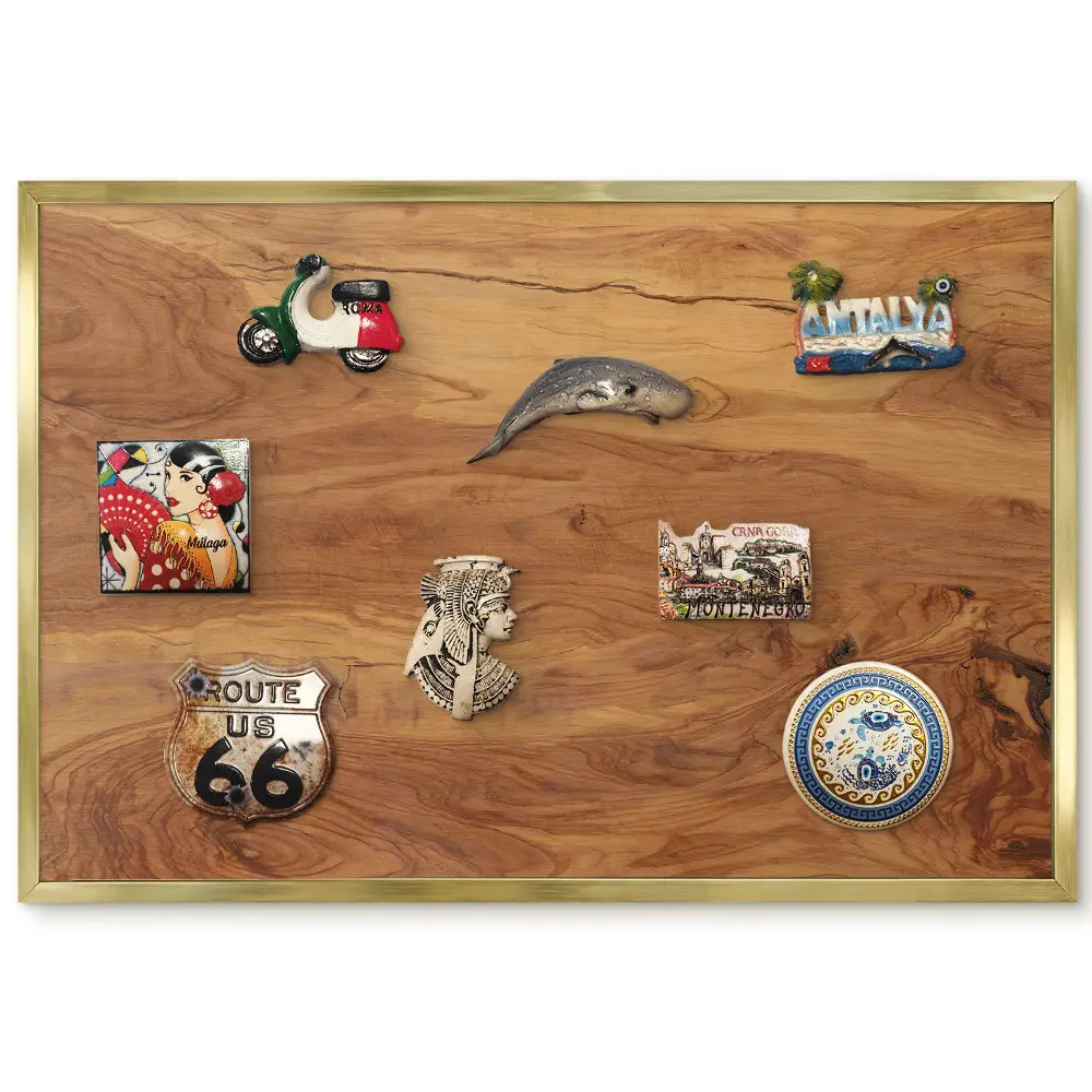 Tablă magnetică de perete cu ramă aurie și model textură de lemn