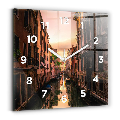 Ceas pătrat de perete din sticlă Vedere asupra canalului din oraș