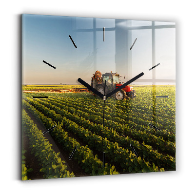 Ceas pătrat de perete din sticlă Tractor într-un câmp agricol