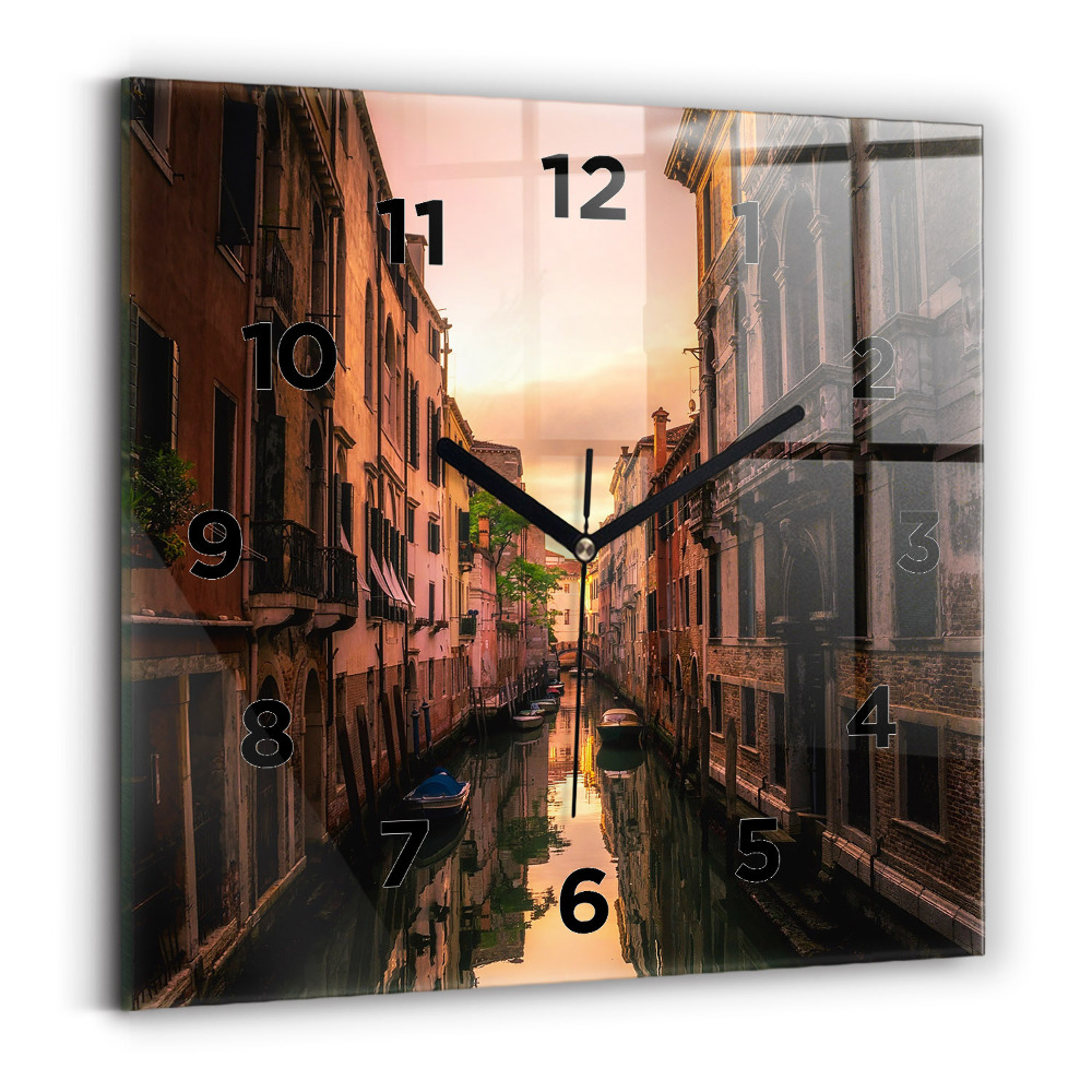 Ceas pătrat de perete din sticlă Vedere asupra canalului din oraș