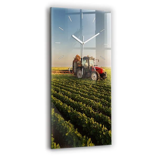 Ceas de sticlă pe perete vertical Tractor Într-Un Câmp Agricol