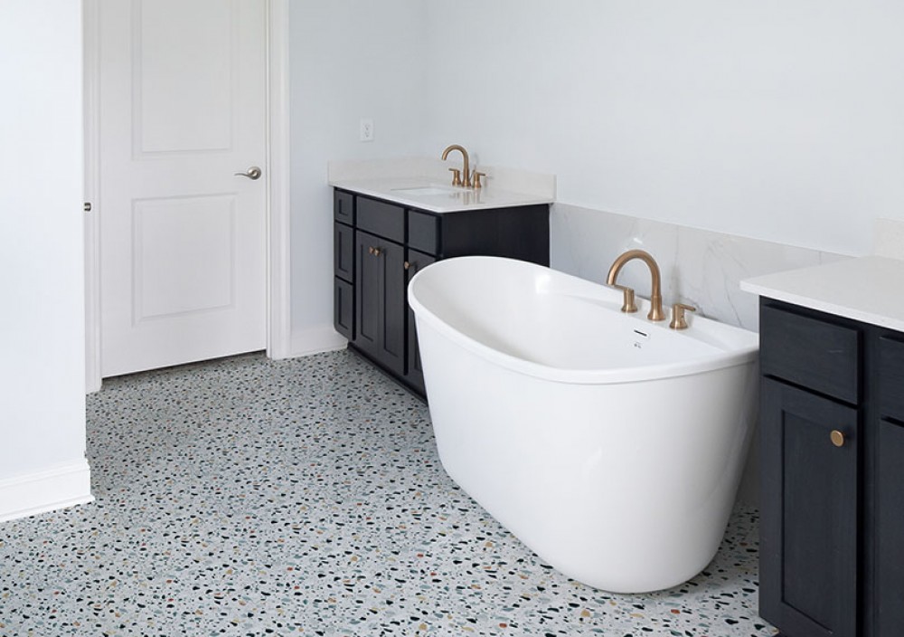 Cum să decorați o baie într-un bloc de apartamente